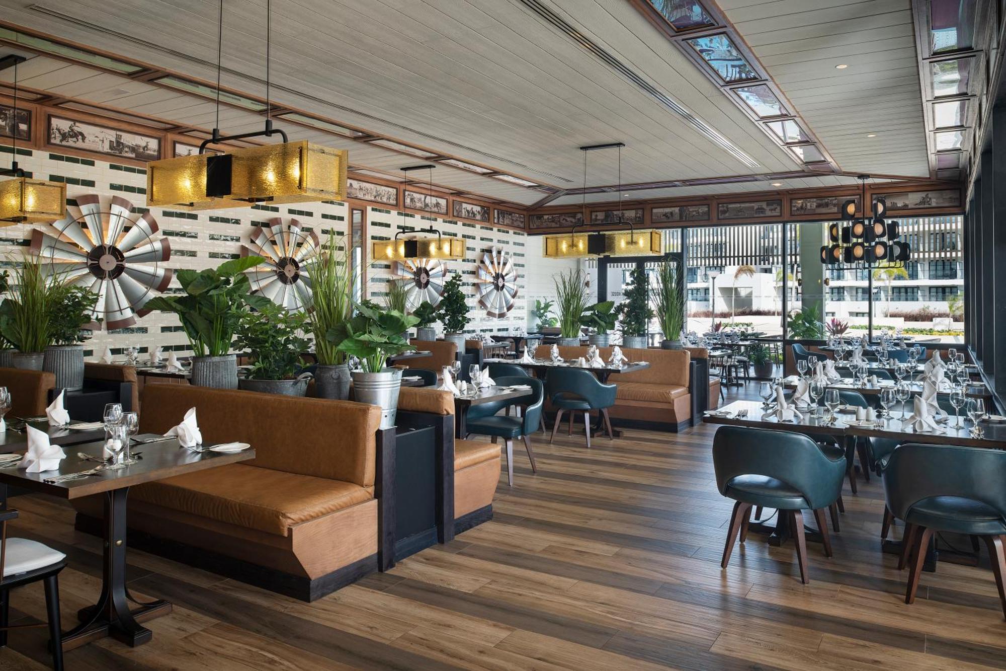 Готель Ocean Eden Bay (Adults Only) Spring Rises Екстер'єр фото Interior of the restaurant