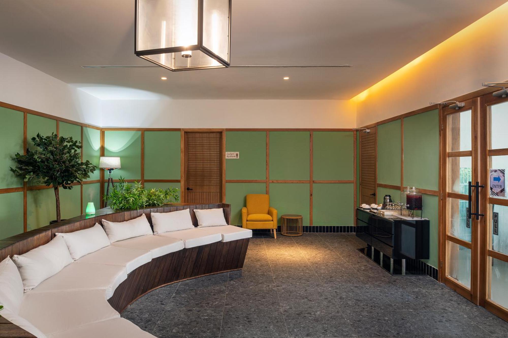 Готель Ocean Eden Bay (Adults Only) Spring Rises Екстер'єр фото The Green Room